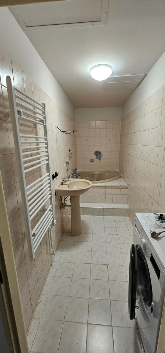 Prenájom bytu 2-izbový 46 m², Primátorská, Praha, Praha Prenájom bytu 2-izbový 46 m², Primátorská, Praha, Praha