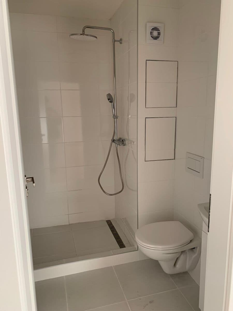 Prenájom bytu 1-izbový 38 m², ulice Čoupkových, Brno, Jihomoravský kraj Prenájom bytu 1-izbový 38 m², ulice Čoupkových, Brno, Jihomoravský kraj
