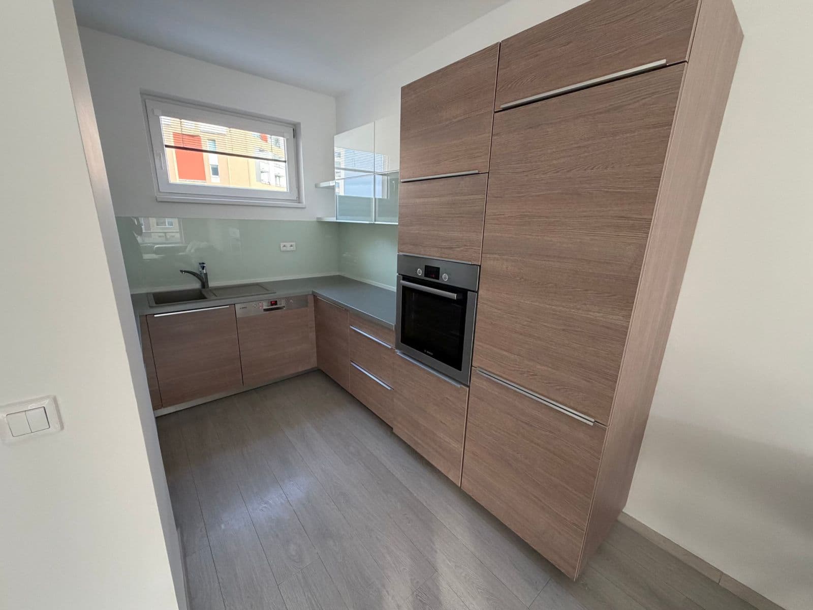 Prenájom bytu 2-izbový 68 m², Hornoměcholupská, Praha, Praha Prenájom bytu 2-izbový 68 m², Hornoměcholupská, Praha, Praha