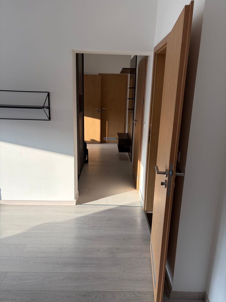 Prenájom bytu 2-izbový 68 m², Hornoměcholupská, Praha, Praha Prenájom bytu 2-izbový 68 m², Hornoměcholupská, Praha, Praha