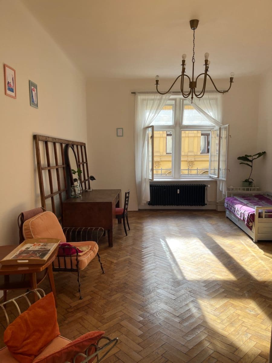 Prenájom bytu 2-izbový 75 m², Jeruzalémská, Praha, Praha Prenájom bytu 2-izbový 75 m², Jeruzalémská, Praha, Praha