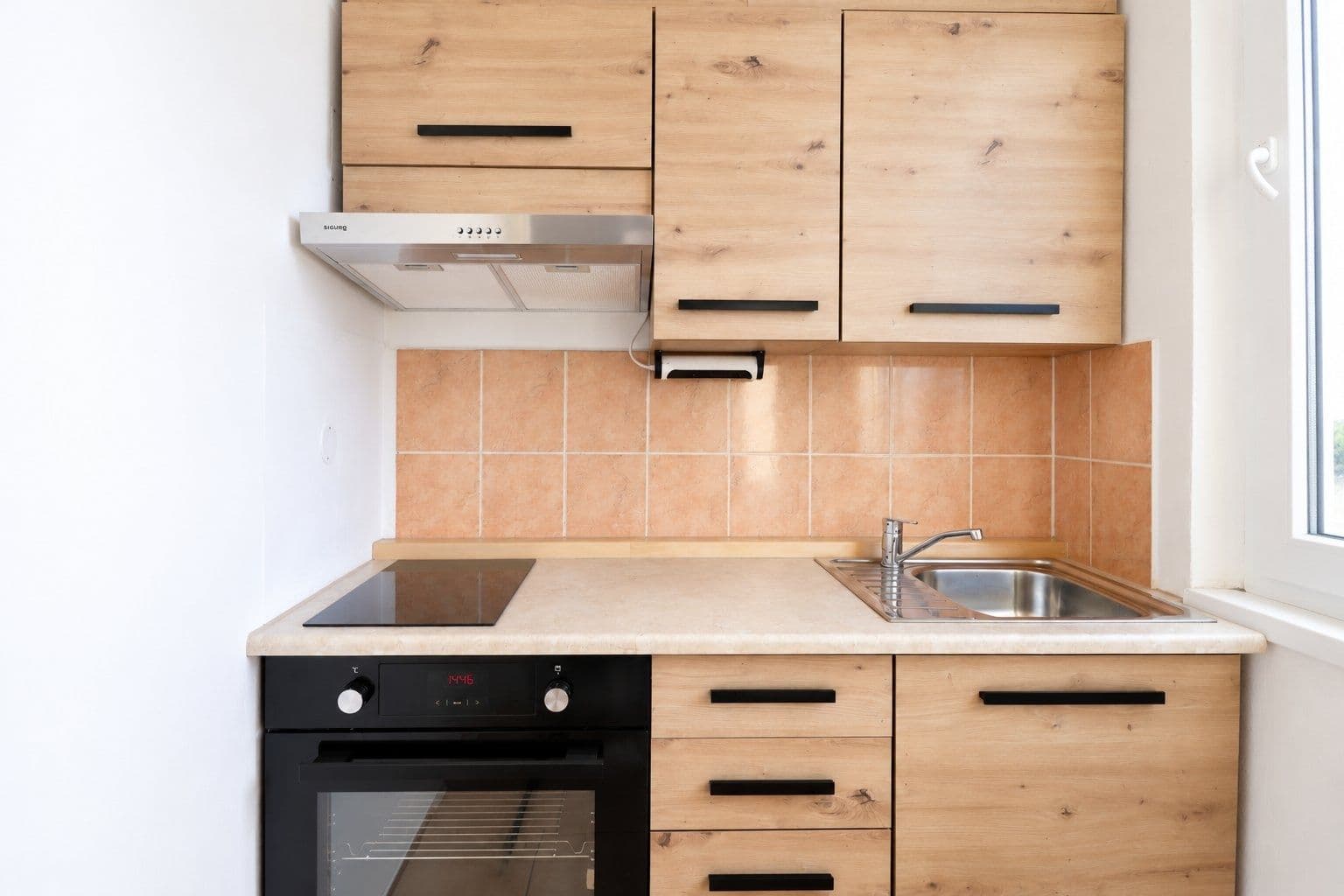 Prenájom bytu 1-izbový 30 m², Krynická, Praha, Praha Prenájom bytu 1-izbový 30 m², Krynická, Praha, Praha