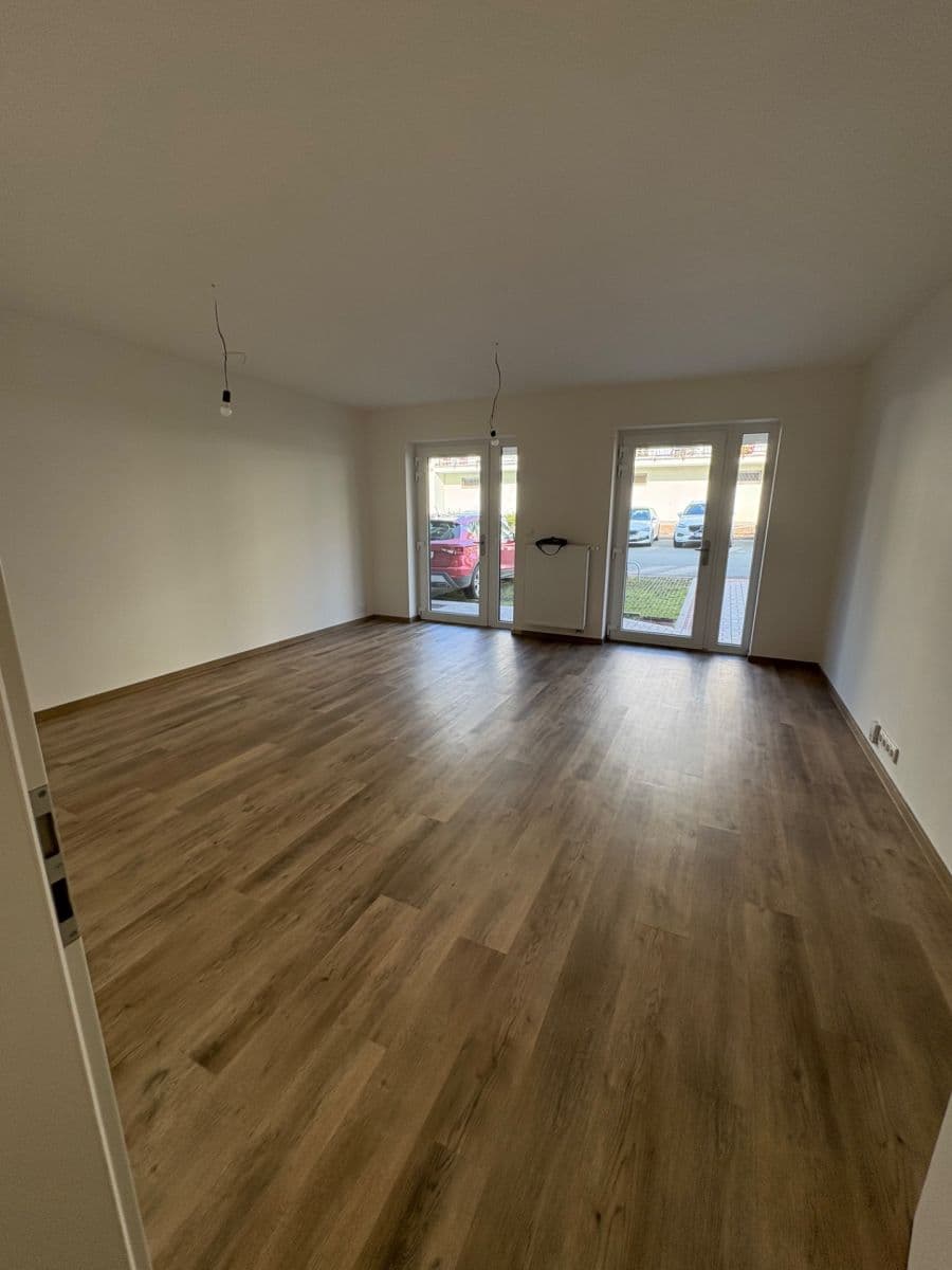 Prenájom bytu 1-izbový 36 m², Kounická, Český Brod, Středočeský kraj Prenájom bytu 1-izbový 36 m², Kounická, Český Brod, Středočeský kraj