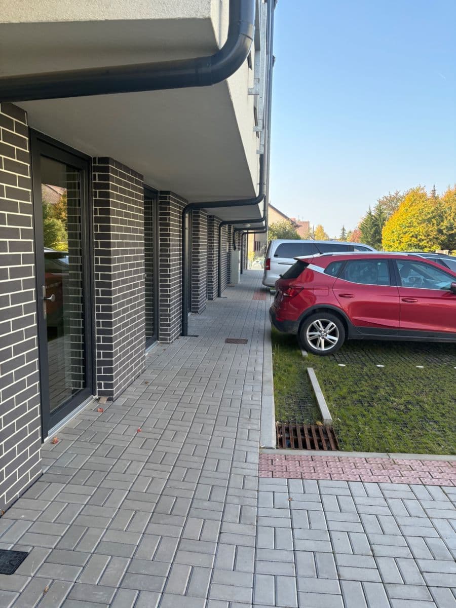 Prenájom bytu 1-izbový 36 m², Kounická, Český Brod, Středočeský kraj Prenájom bytu 1-izbový 36 m², Kounická, Český Brod, Středočeský kraj