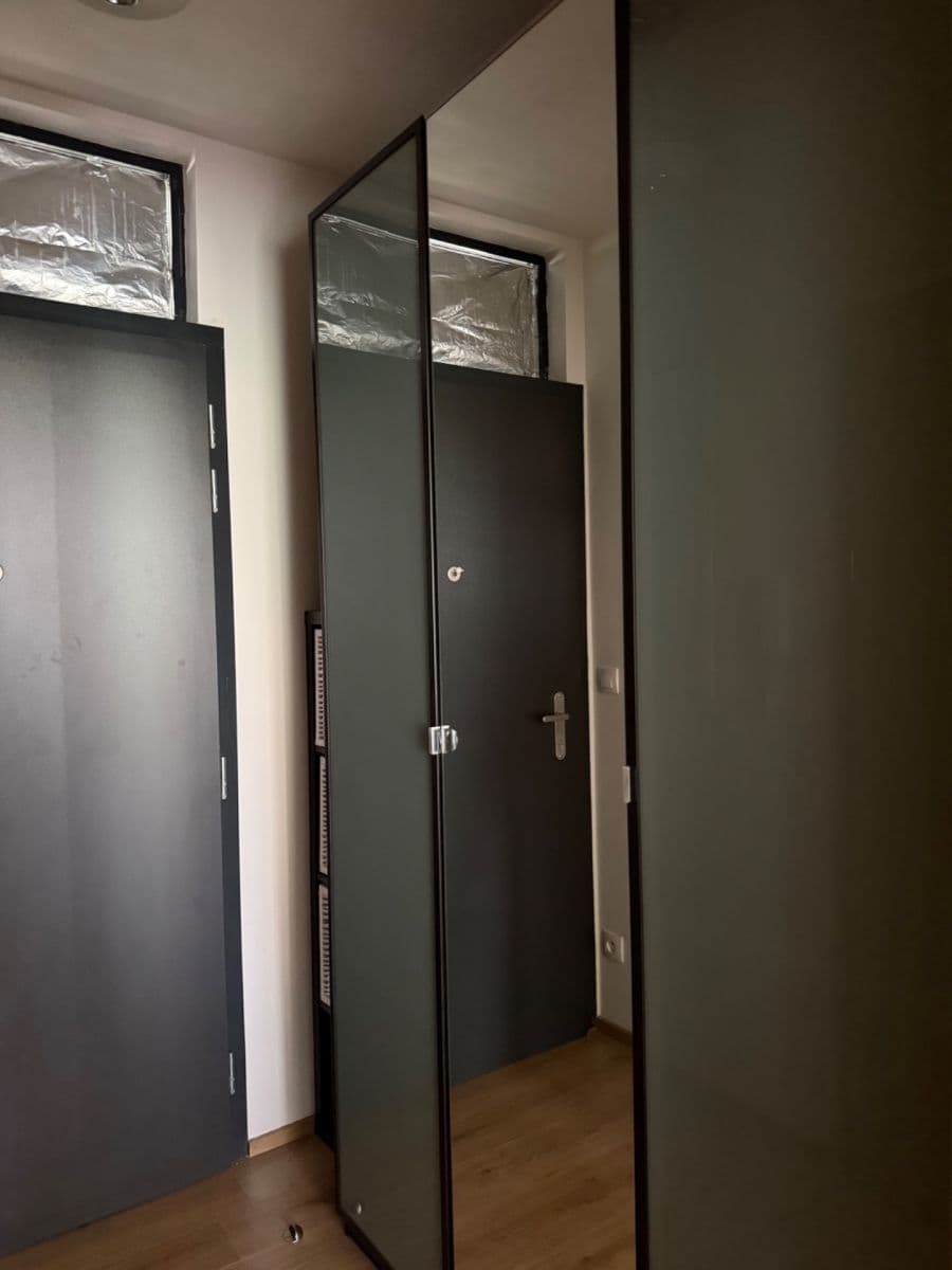 Prenájom bytu 1-izbový 31 m², Nad Úžlabinou, Praha, Praha Prenájom bytu 1-izbový 31 m², Nad Úžlabinou, Praha, Praha
