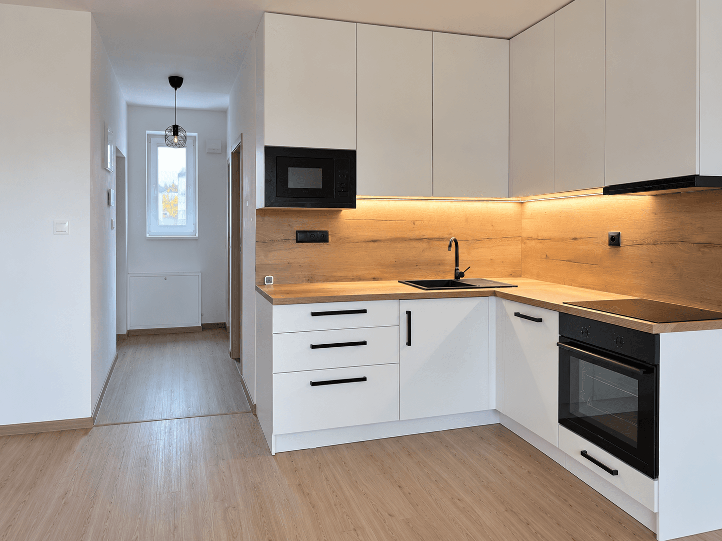 Prenájom bytu 1-izbový 29 m², Faměrovo náměstí, Brno, Jihomoravský kraj Prenájom bytu 1-izbový 29 m², Faměrovo náměstí, Brno, Jihomoravský kraj