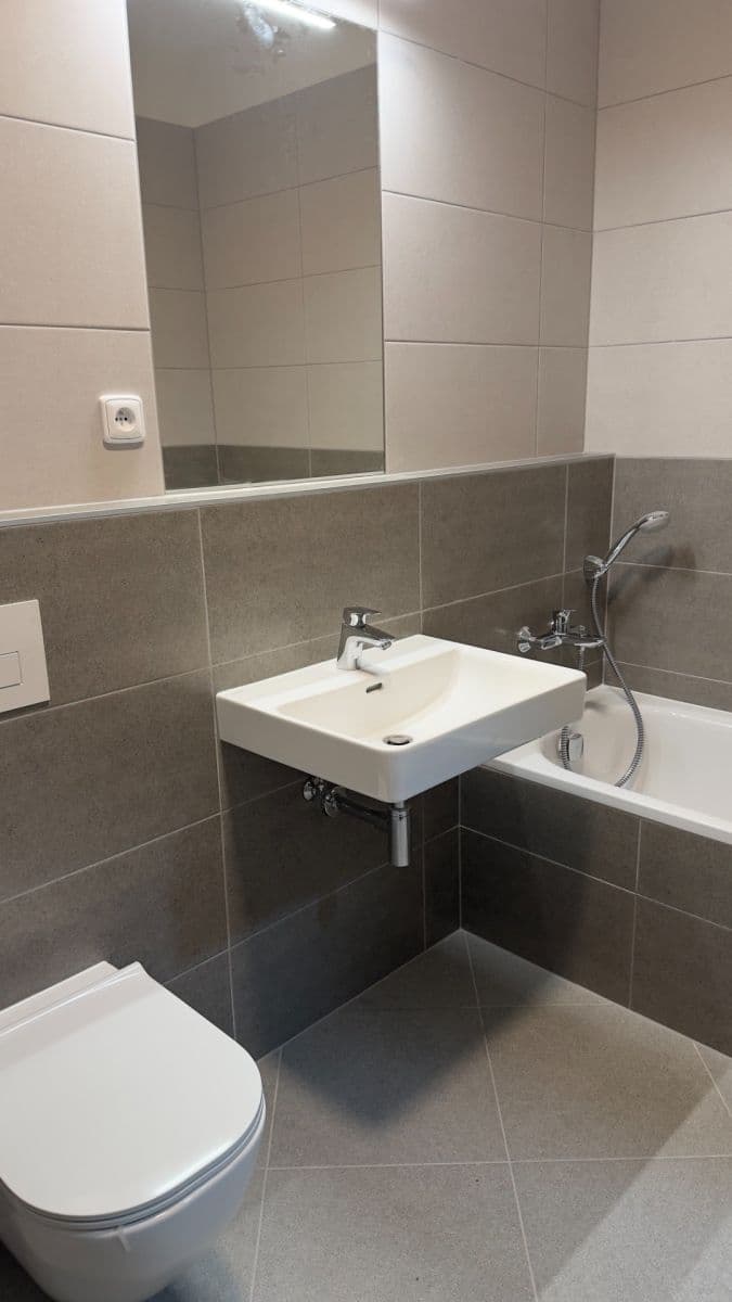 Prenájom bytu 2-izbový 51 m², Gollové, Praha, Praha Prenájom bytu 2-izbový 51 m², Gollové, Praha, Praha