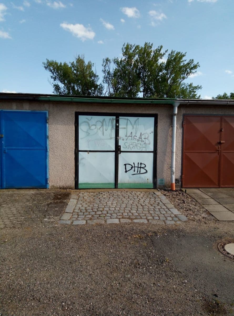 Predaj garáže 19 m², Bavlnářská, Jaroměř, Královéhradecký kraj Predaj garáže 19 m², Bavlnářská, Jaroměř, Královéhradecký kraj