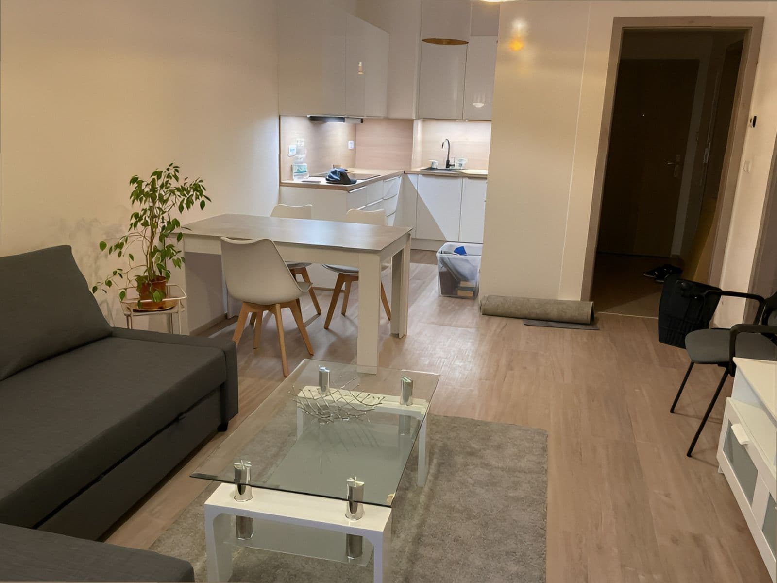 Prenájom bytu 2-izbový 64 m², Do Zahrádek I, Praha, Praha Prenájom bytu 2-izbový 64 m², Do Zahrádek I, Praha, Praha