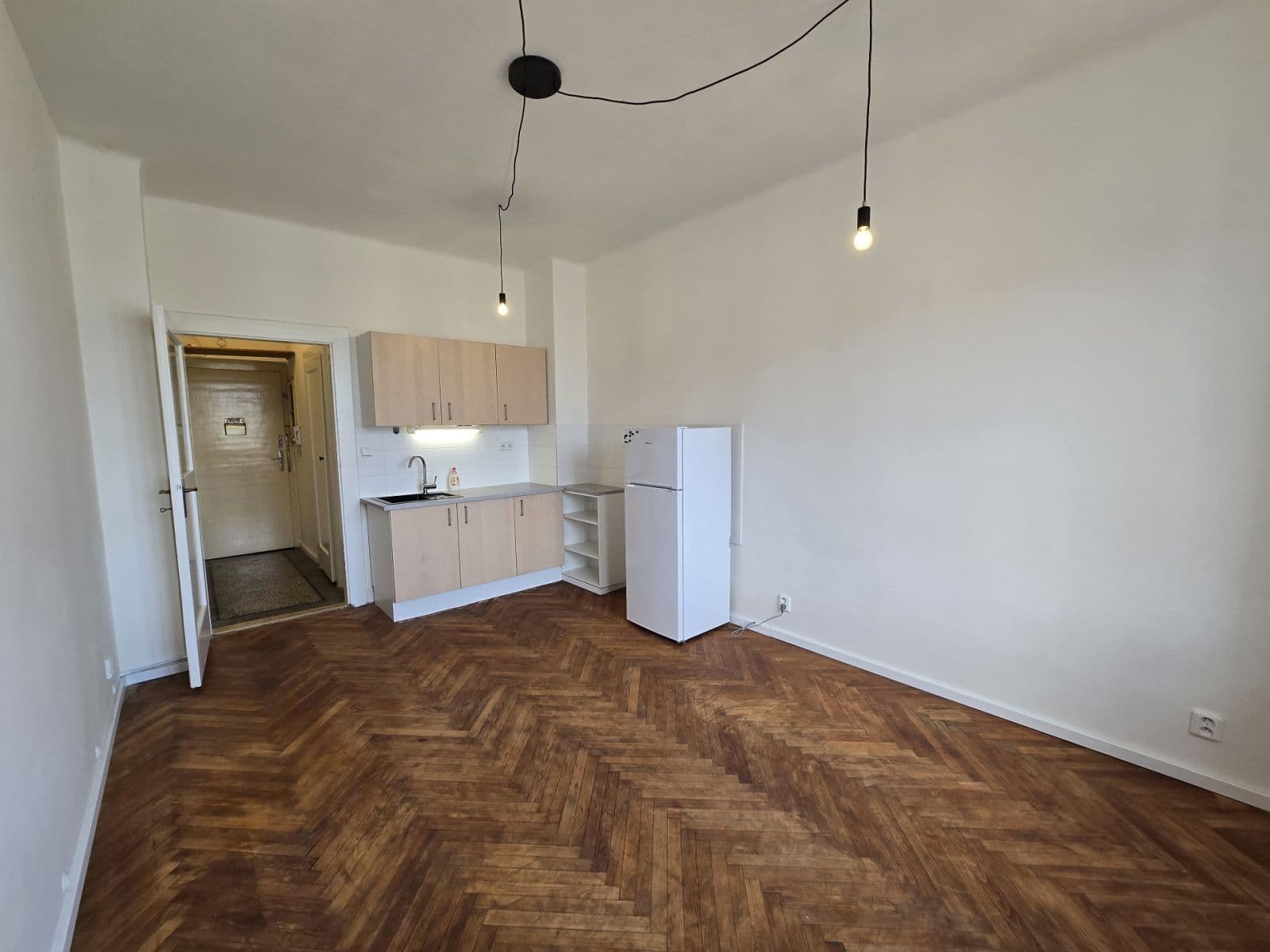 Prenájom bytu Garsoniéra 22 m², Petra Rezka, Praha, Praha Prenájom bytu Garsoniéra 22 m², Petra Rezka, Praha, Praha