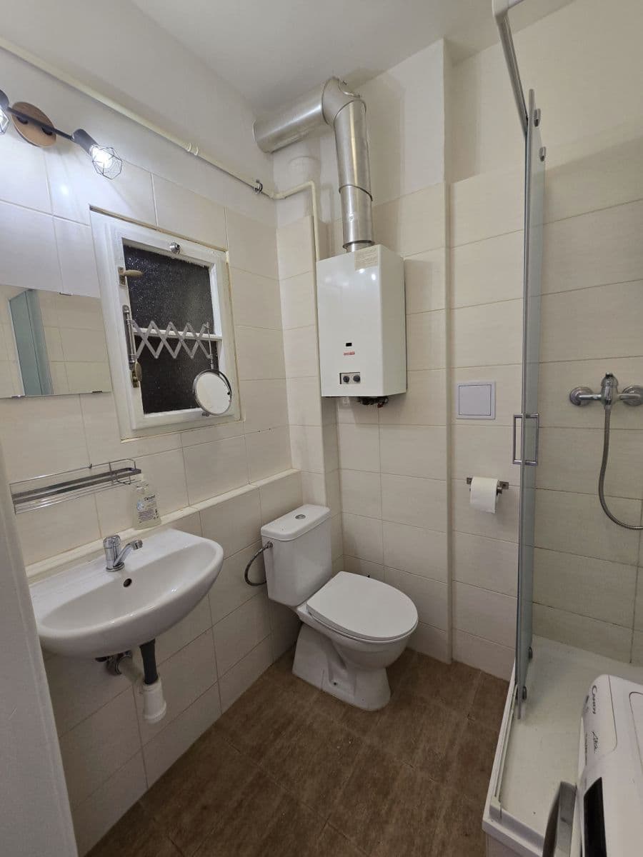 Prenájom bytu Garsoniéra 22 m², Petra Rezka, Praha, Praha Prenájom bytu Garsoniéra 22 m², Petra Rezka, Praha, Praha