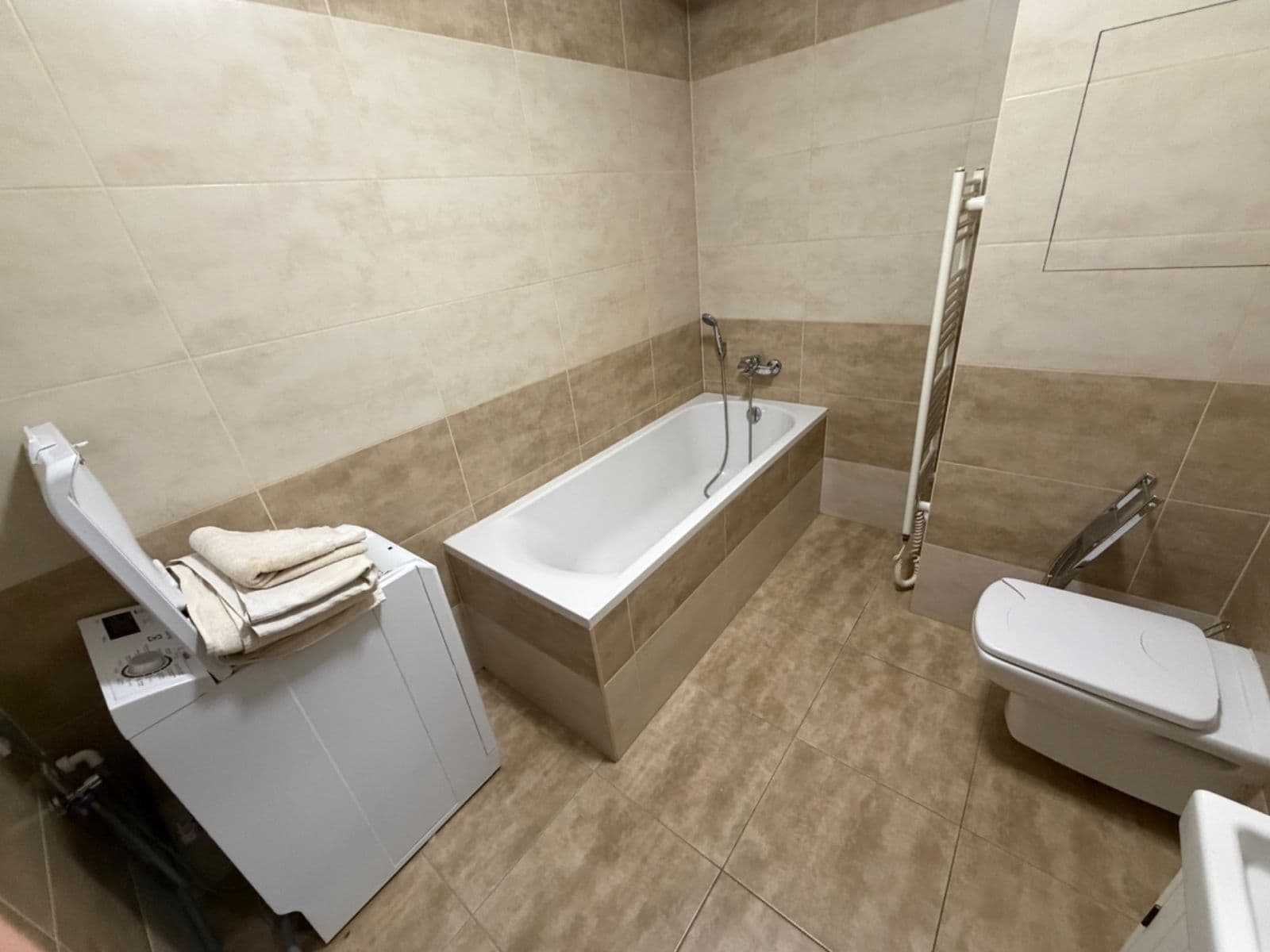 Prenájom bytu 2-izbový 58 m², Mojmírova, Praha, Praha Prenájom bytu 2-izbový 58 m², Mojmírova, Praha, Praha