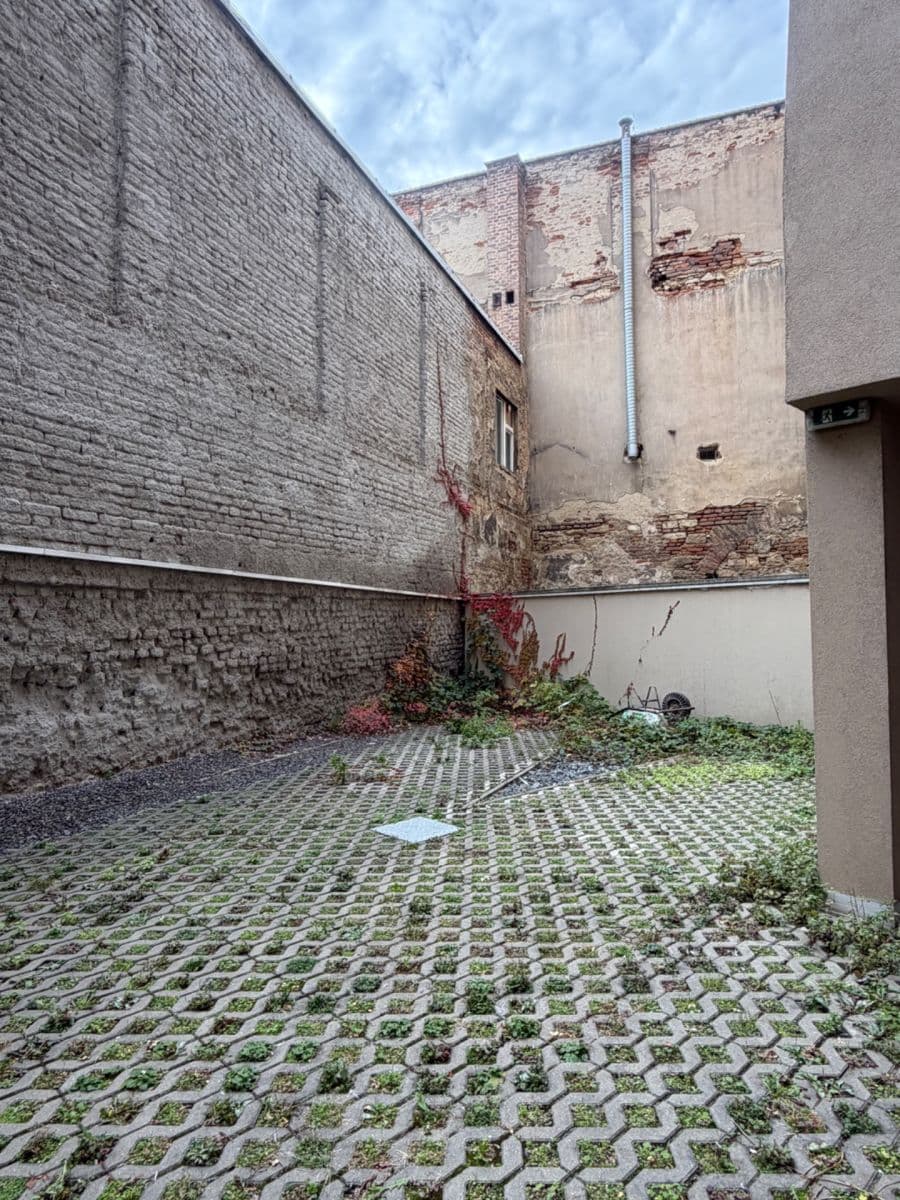 Prenájom bytu 2-izbový 58 m², Mojmírova, Praha, Praha Prenájom bytu 2-izbový 58 m², Mojmírova, Praha, Praha