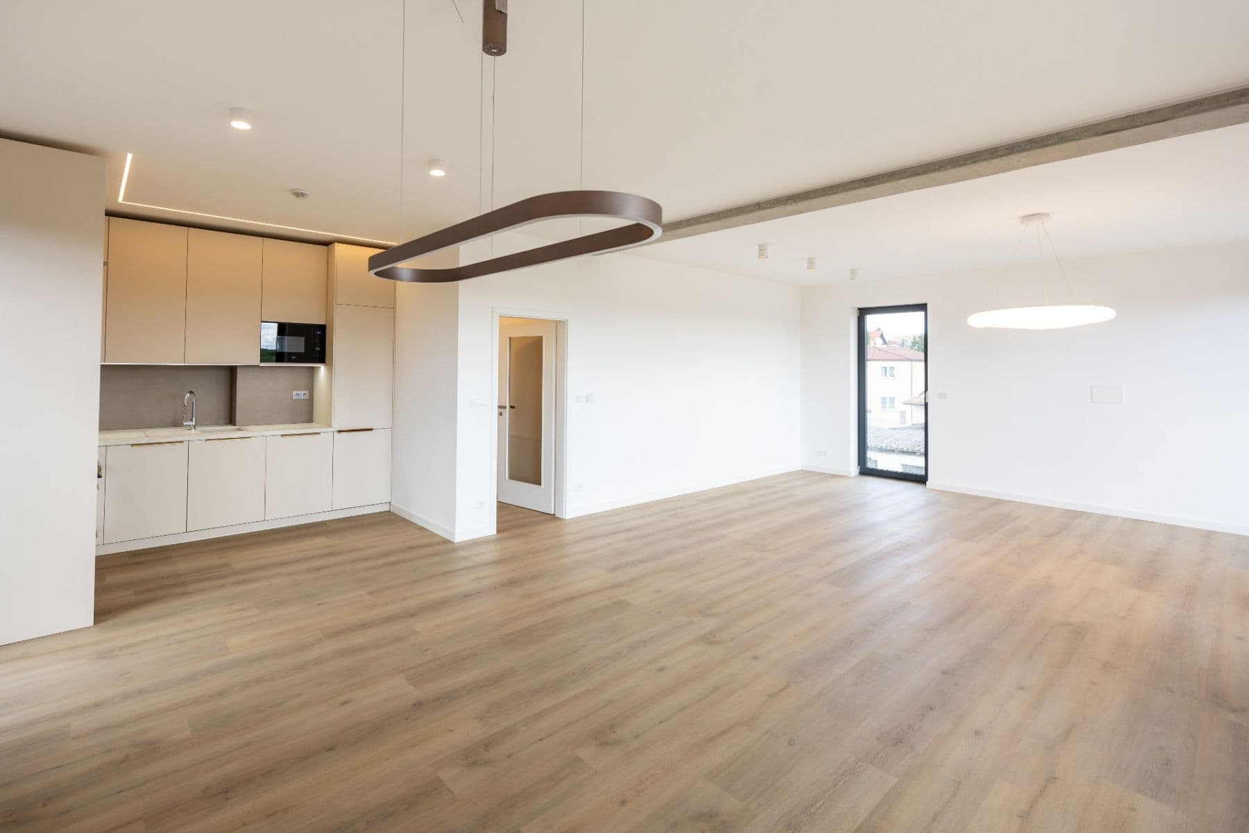 Prenájom bytu 3-izbový 110 m², Na Vrchu, Praha, Praha Prenájom bytu 3-izbový 110 m², Na Vrchu, Praha, Praha