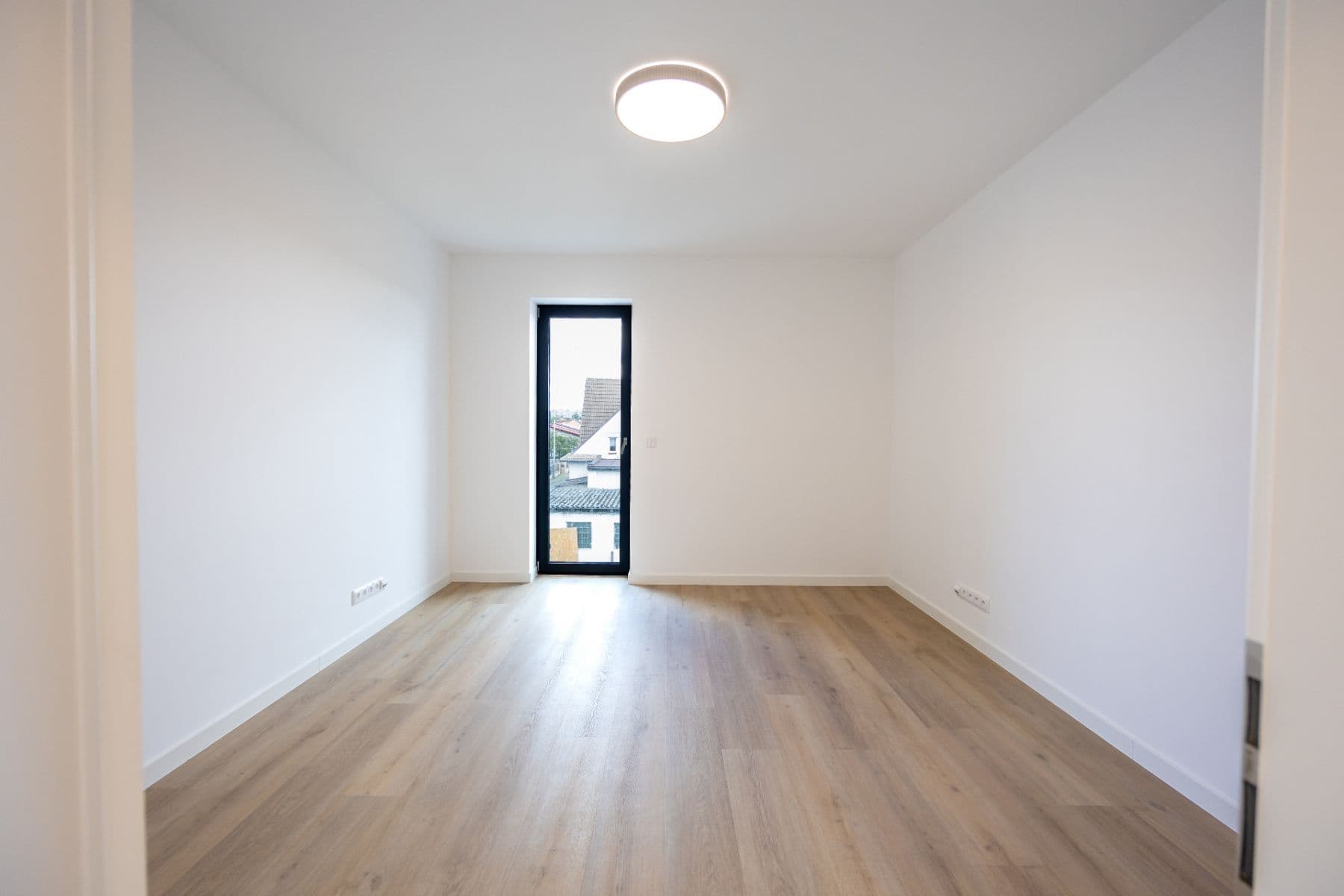 Prenájom bytu 3-izbový 110 m², Na Vrchu, Praha, Praha Prenájom bytu 3-izbový 110 m², Na Vrchu, Praha, Praha