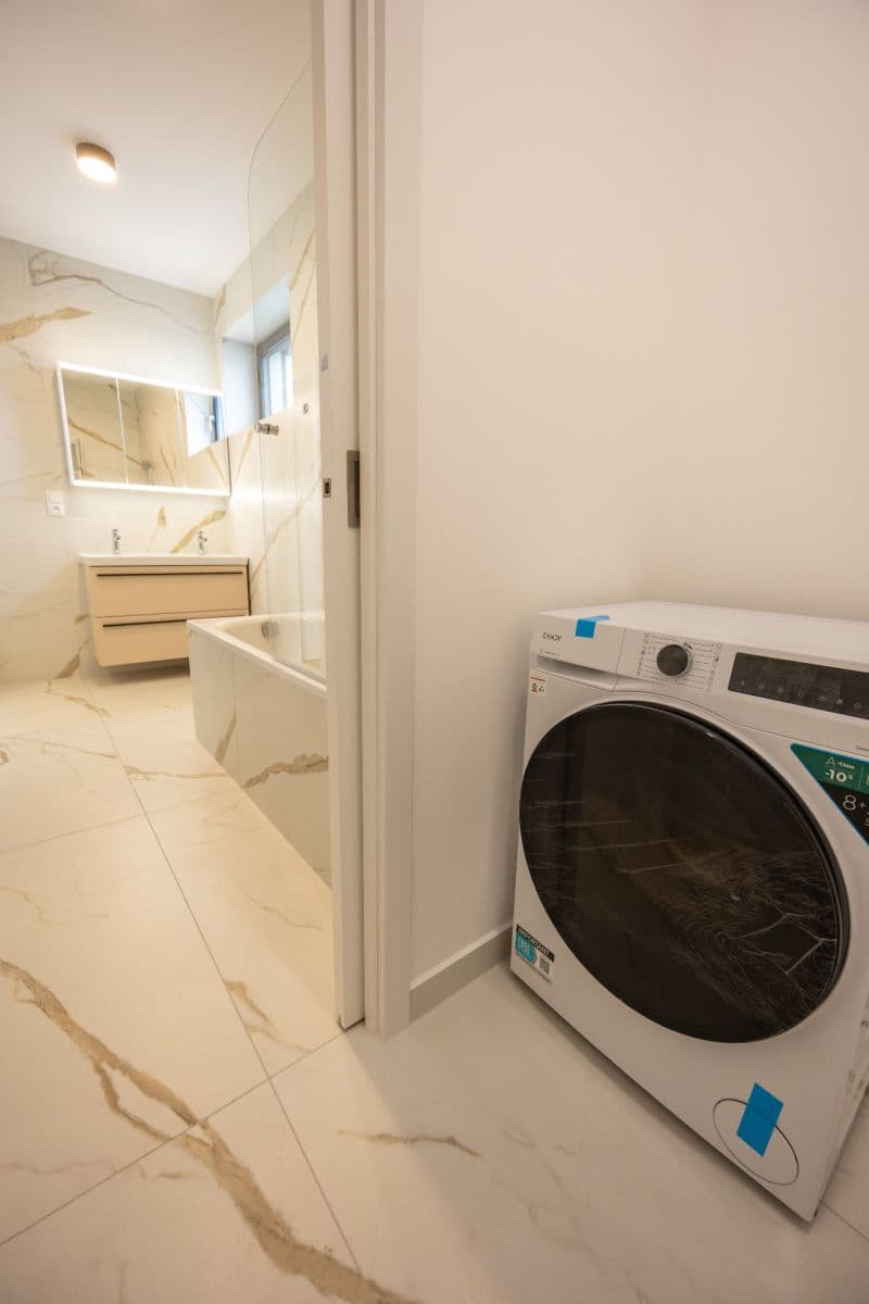 Prenájom bytu 3-izbový 110 m², Na Vrchu, Praha, Praha Prenájom bytu 3-izbový 110 m², Na Vrchu, Praha, Praha