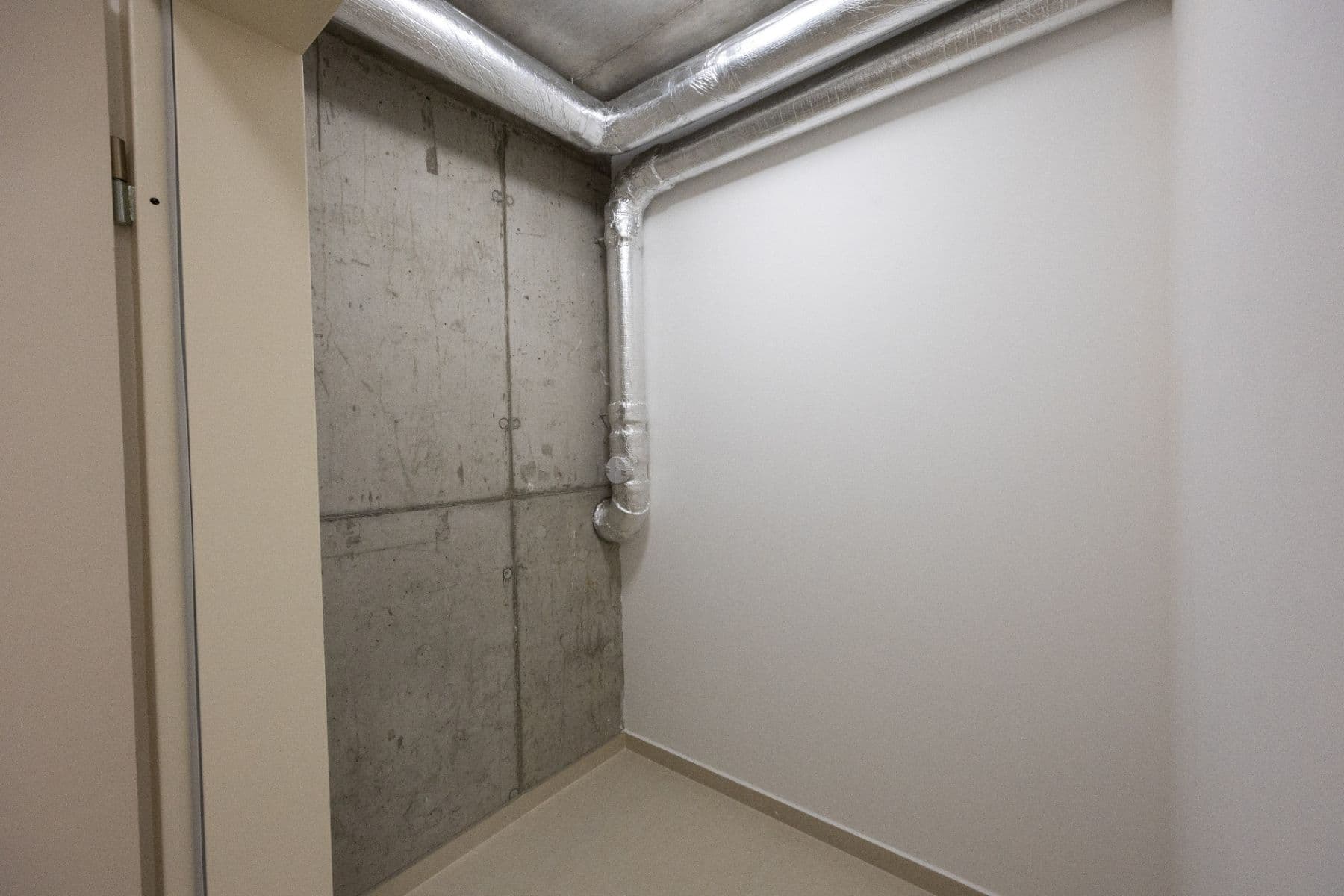 Prenájom bytu 3-izbový 110 m², Na Vrchu, Praha, Praha Prenájom bytu 3-izbový 110 m², Na Vrchu, Praha, Praha