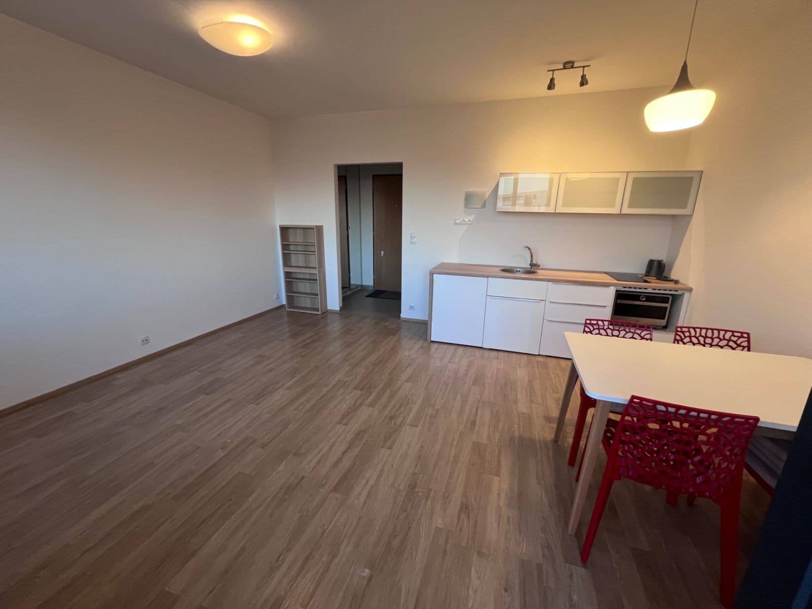 Prenájom bytu 1-izbový 32 m², Bolevecká, Praha, Praha Prenájom bytu 1-izbový 32 m², Bolevecká, Praha, Praha