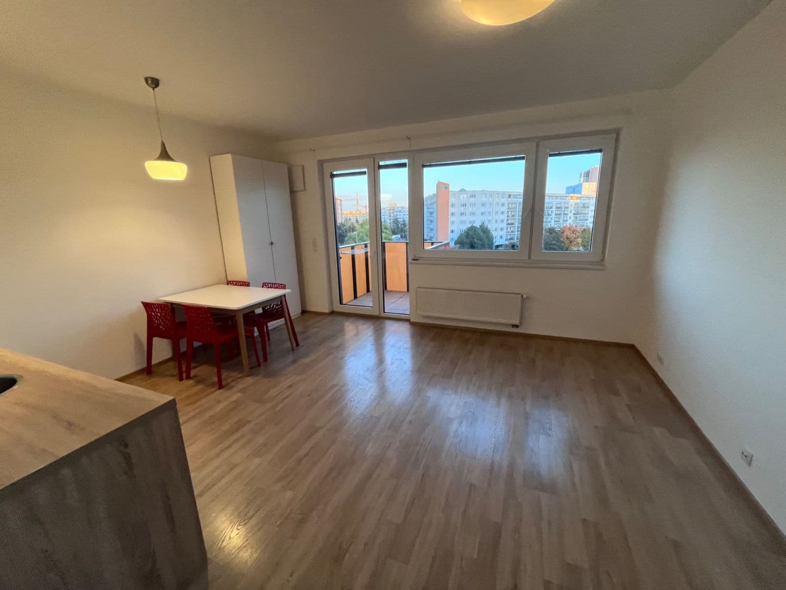 Prenájom bytu 1-izbový 32 m², Bolevecká, Praha, Praha Prenájom bytu 1-izbový 32 m², Bolevecká, Praha, Praha