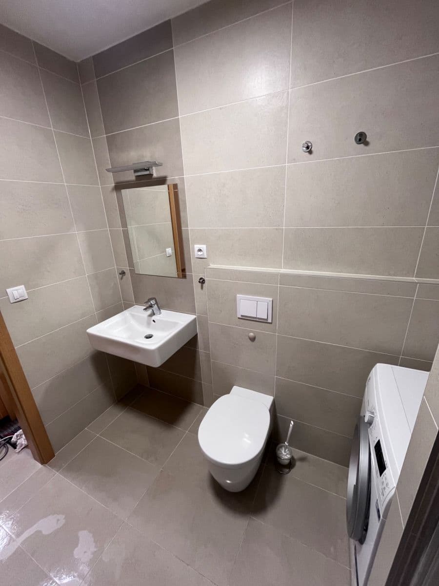 Prenájom bytu 1-izbový 32 m², Bolevecká, Praha, Praha Prenájom bytu 1-izbový 32 m², Bolevecká, Praha, Praha