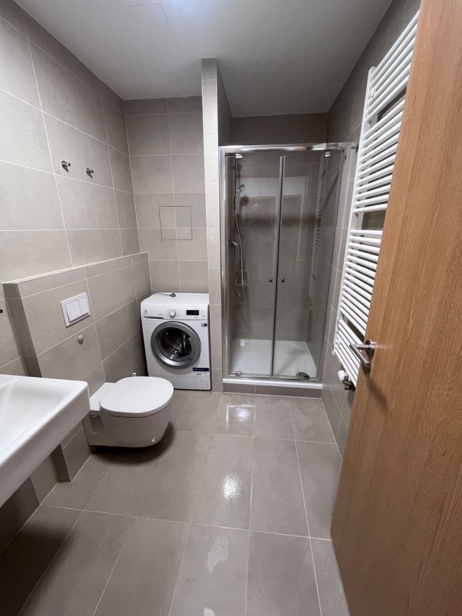 Prenájom bytu 1-izbový 32 m², Bolevecká, Praha, Praha Prenájom bytu 1-izbový 32 m², Bolevecká, Praha, Praha