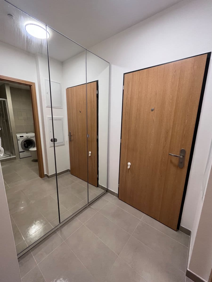 Prenájom bytu 1-izbový 32 m², Bolevecká, Praha, Praha Prenájom bytu 1-izbový 32 m², Bolevecká, Praha, Praha