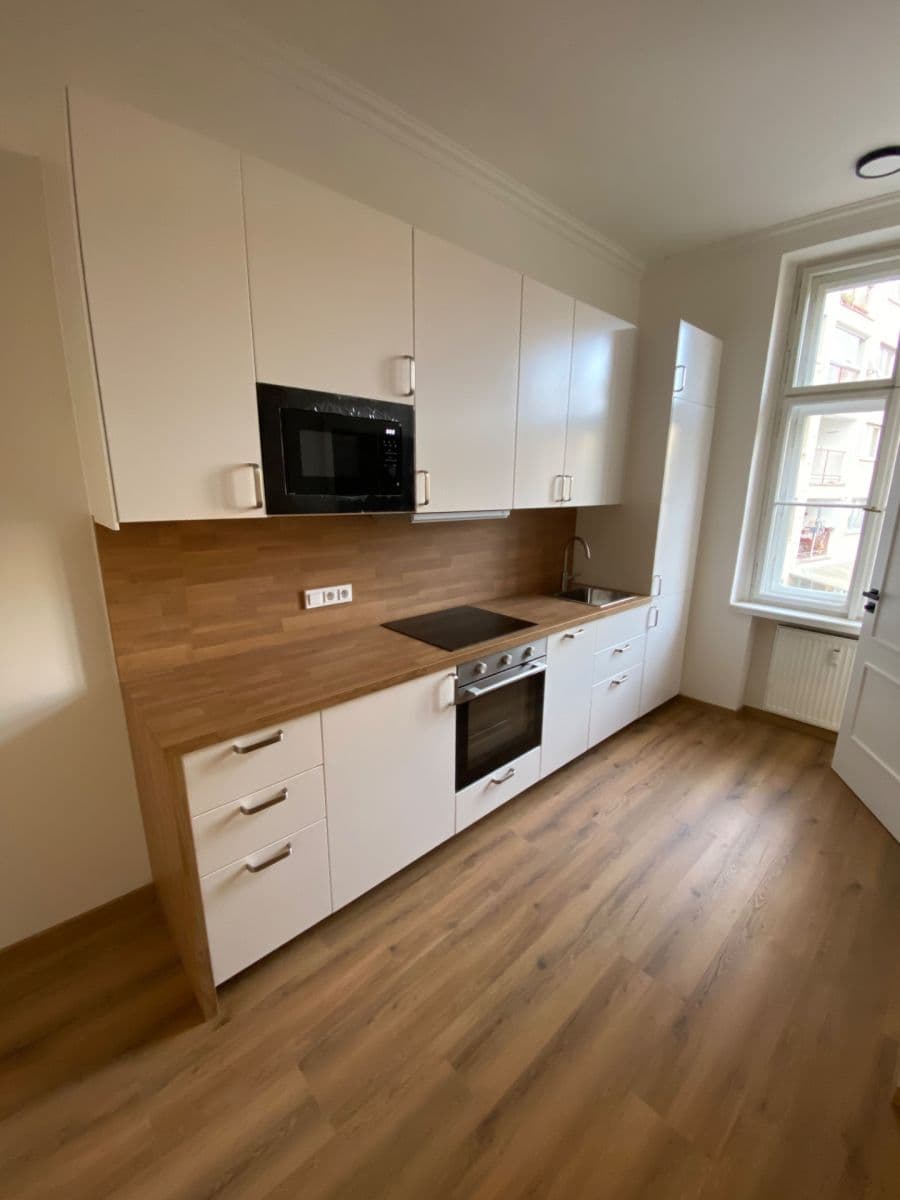 Prenájom bytu 1-izbový 39 m², Perunova, Praha, Praha Prenájom bytu 1-izbový 39 m², Perunova, Praha, Praha