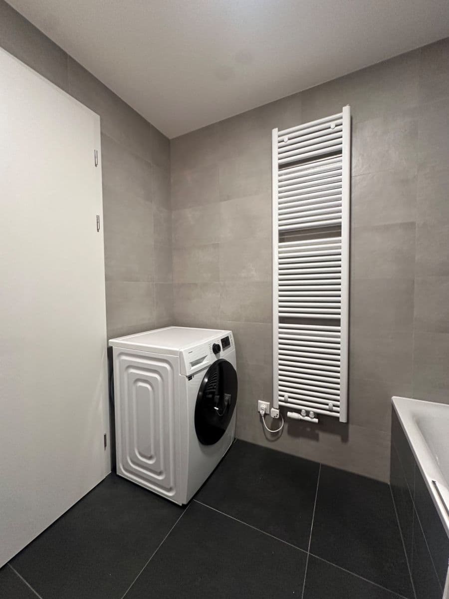 Prenájom bytu 2-izbový 55 m², Nebřenická, Praha, Praha Prenájom bytu 2-izbový 55 m², Nebřenická, Praha, Praha