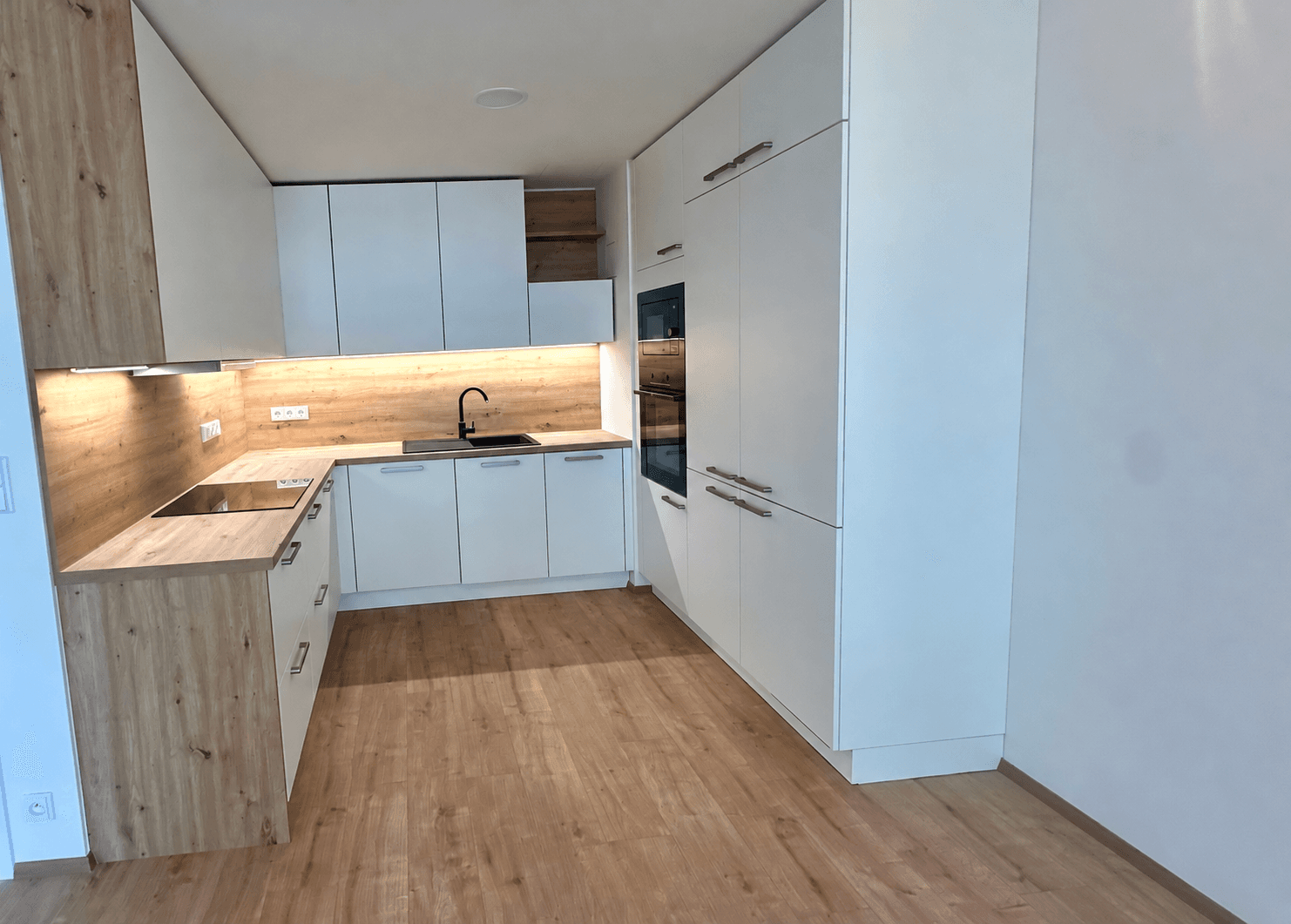 Prenájom bytu 2-izbový 55 m², Nebřenická, Praha, Praha Prenájom bytu 2-izbový 55 m², Nebřenická, Praha, Praha