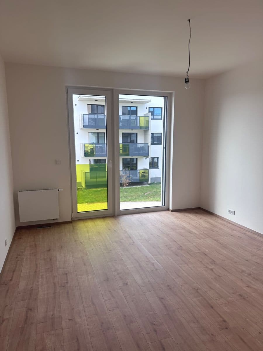 Prenájom bytu 2-izbový 55 m², Nebřenická, Praha, Praha Prenájom bytu 2-izbový 55 m², Nebřenická, Praha, Praha