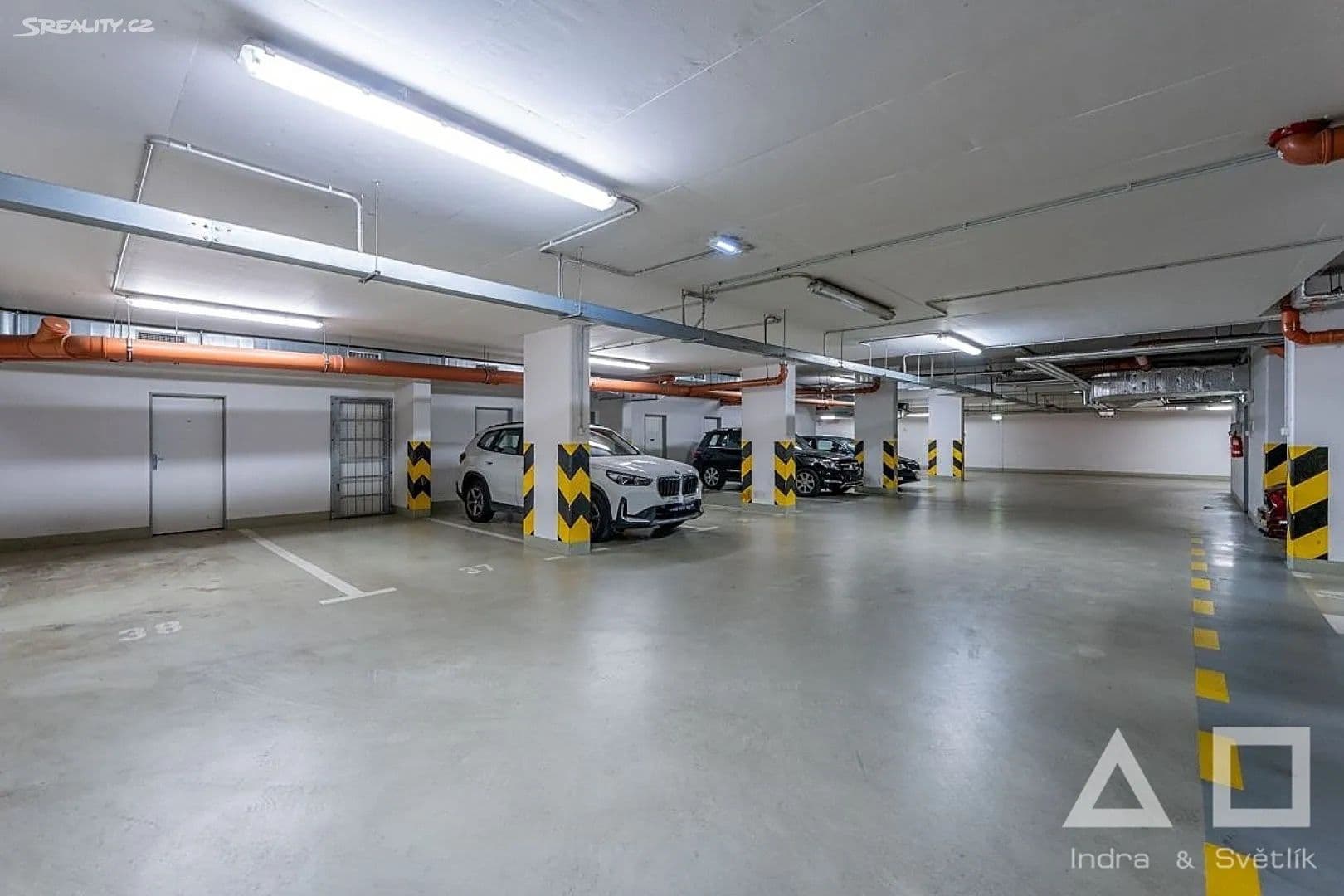 Prenájom garáže 16 m², Lindleyova, Praha, Praha Prenájom garáže 16 m², Lindleyova, Praha, Praha