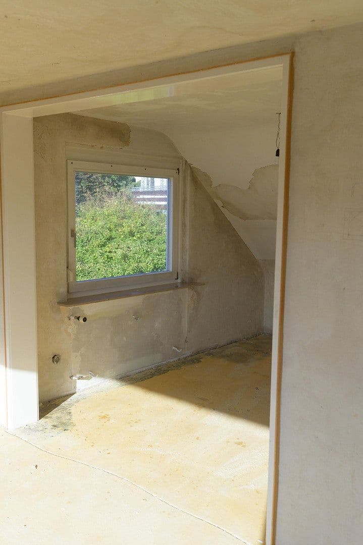 Predaj bytu 3-izbový 93 m², Pforzheim, Bádensko-Wurttembersko Predaj bytu 3-izbový 93 m², Pforzheim, Bádensko-Wurttembersko