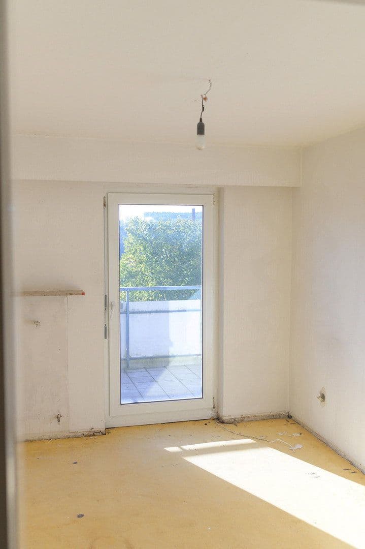 Predaj bytu 3-izbový 93 m², Pforzheim, Bádensko-Wurttembersko Predaj bytu 3-izbový 93 m², Pforzheim, Bádensko-Wurttembersko