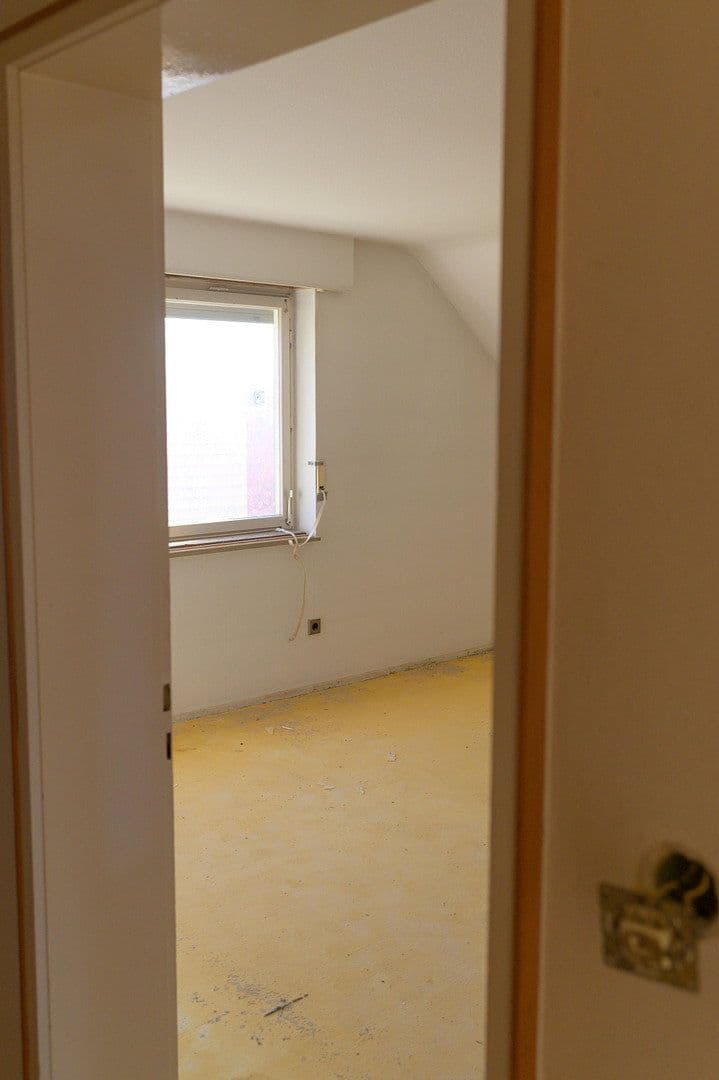 Predaj bytu 3-izbový 93 m², Pforzheim, Bádensko-Wurttembersko Predaj bytu 3-izbový 93 m², Pforzheim, Bádensko-Wurttembersko