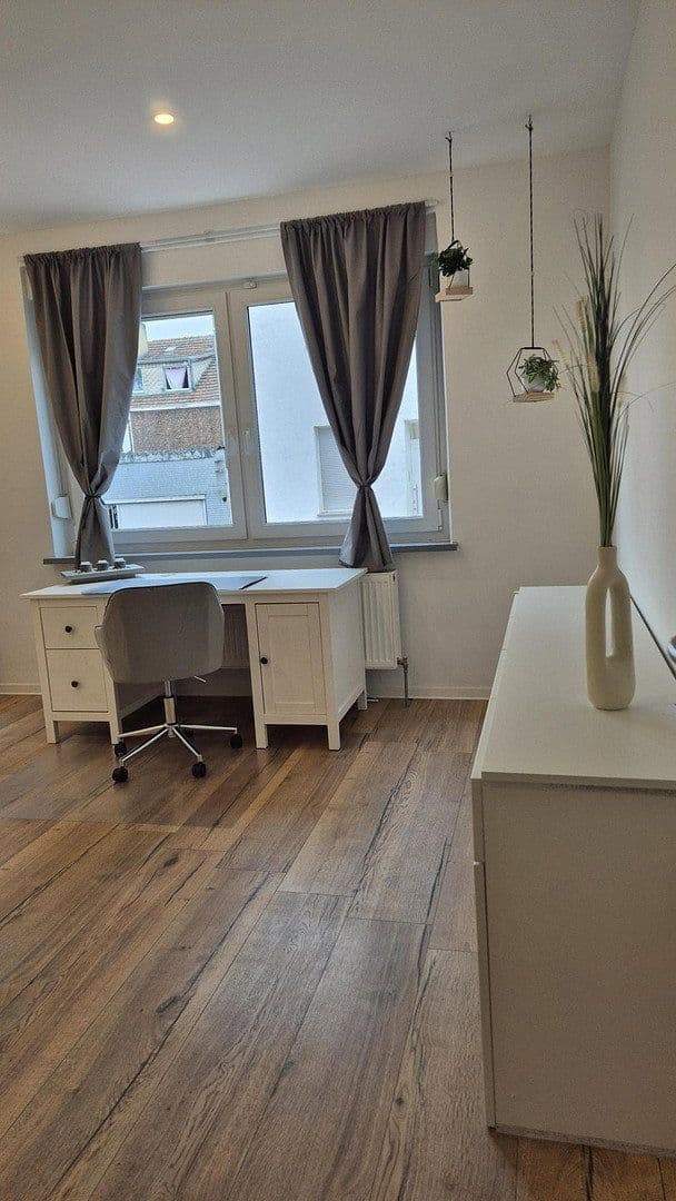 Prenájom bytu 22 m², Saarbrücken, Sársko Prenájom bytu 22 m², Saarbrücken, Sársko