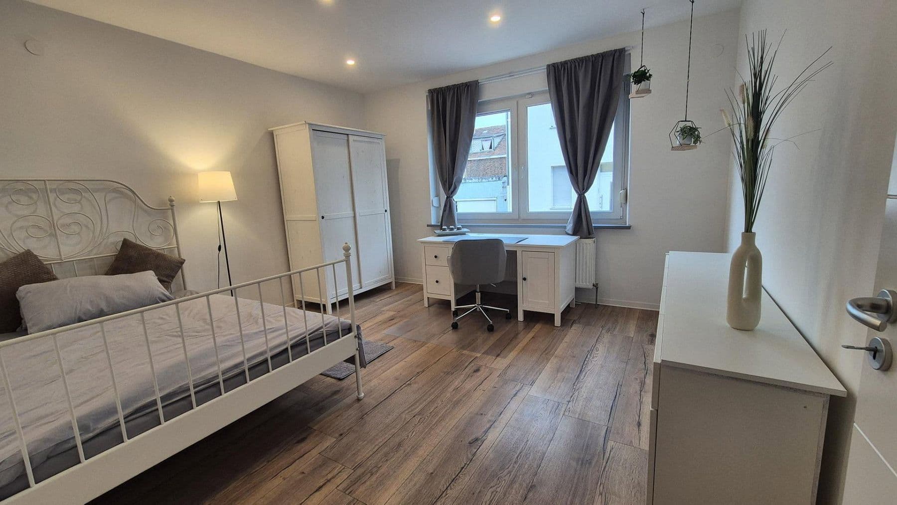 Prenájom bytu 22 m², Saarbrücken, Sársko Prenájom bytu 22 m², Saarbrücken, Sársko
