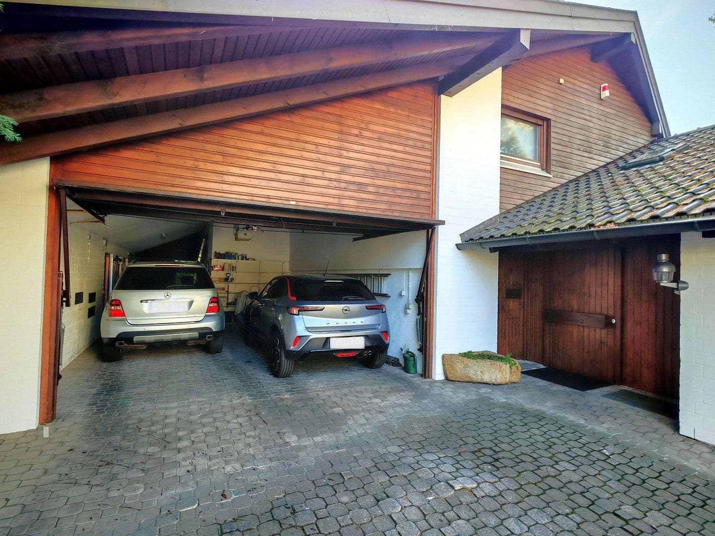 Predaj domu 200 m², pozemok 871 m², Seerosenstr. 1, Fürth, Bavorsko Predaj domu 200 m², pozemok 871 m², Seerosenstr. 1, Fürth, Bavorsko