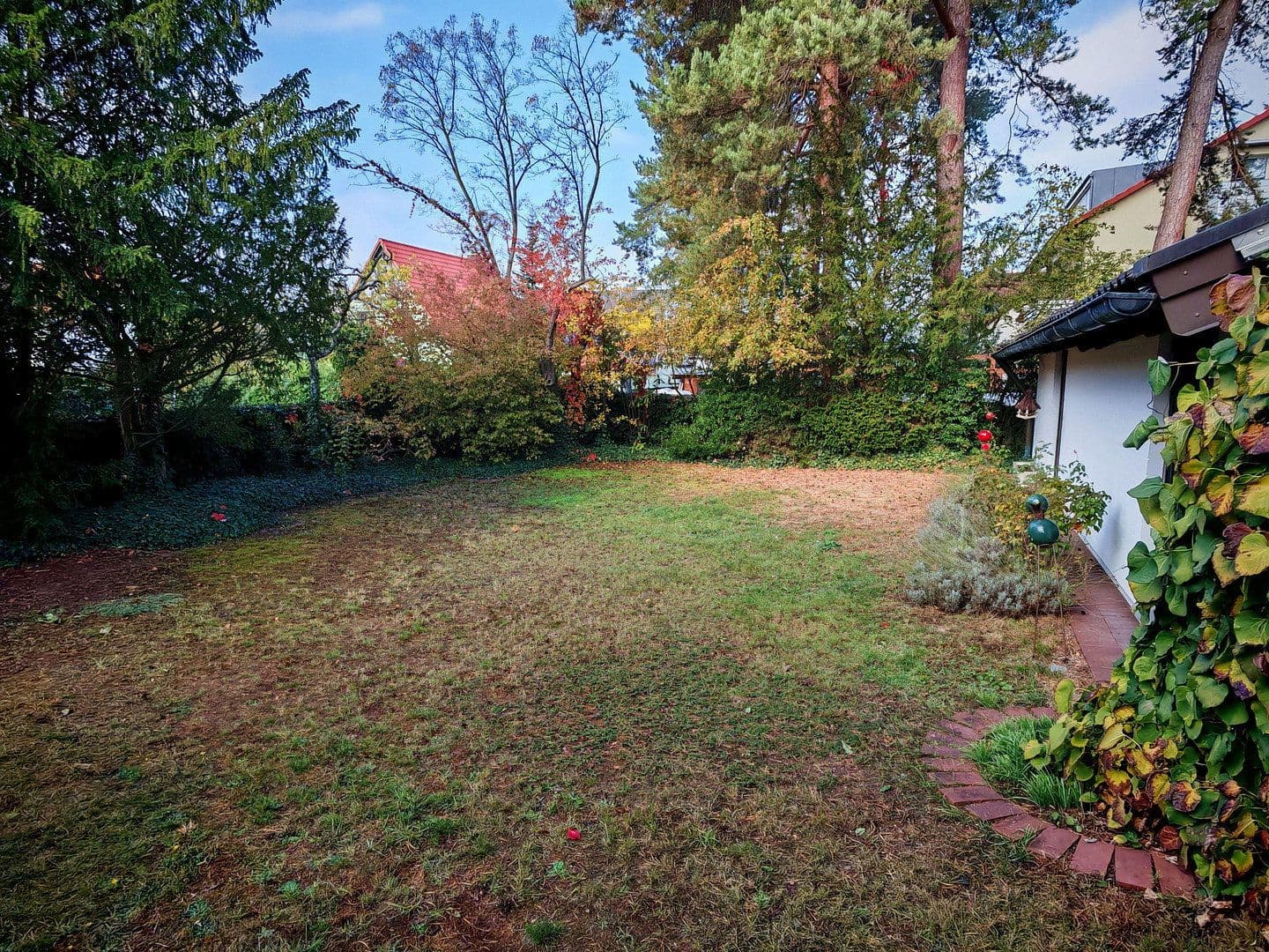 Predaj domu 200 m², pozemok 871 m², Seerosenstr. 1, Fürth, Bavorsko Predaj domu 200 m², pozemok 871 m², Seerosenstr. 1, Fürth, Bavorsko