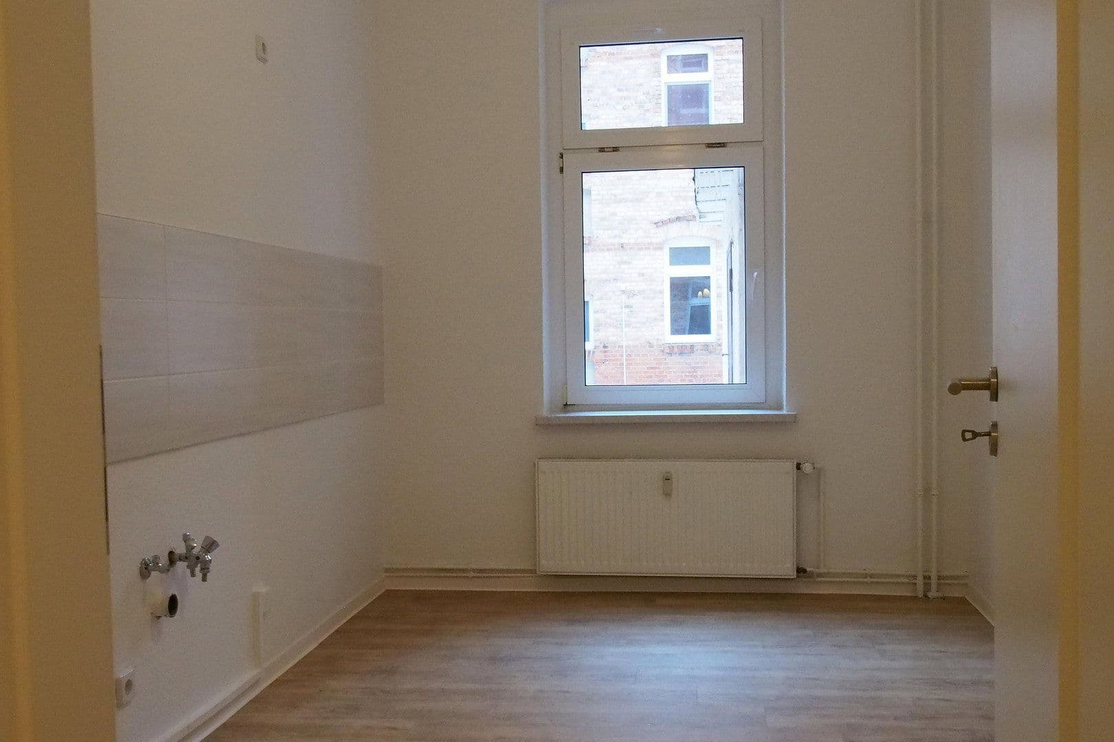 Prenájom bytu 1-izbový 42 m², Sagisdorfer Str. 7, Halle, Sasko-Anhaltsko Prenájom bytu 1-izbový 42 m², Sagisdorfer Str. 7, Halle, Sasko-Anhaltsko