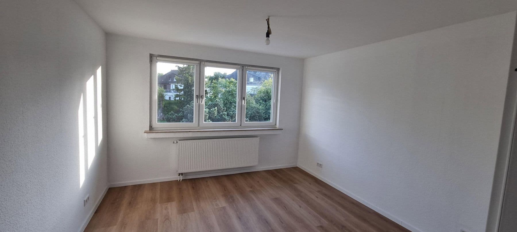 Prenájom bytu 2-izbový 60 m², Essen, Severné Porýnie - Westfálsko Prenájom bytu 2-izbový 60 m², Essen, Severné Porýnie - Westfálsko