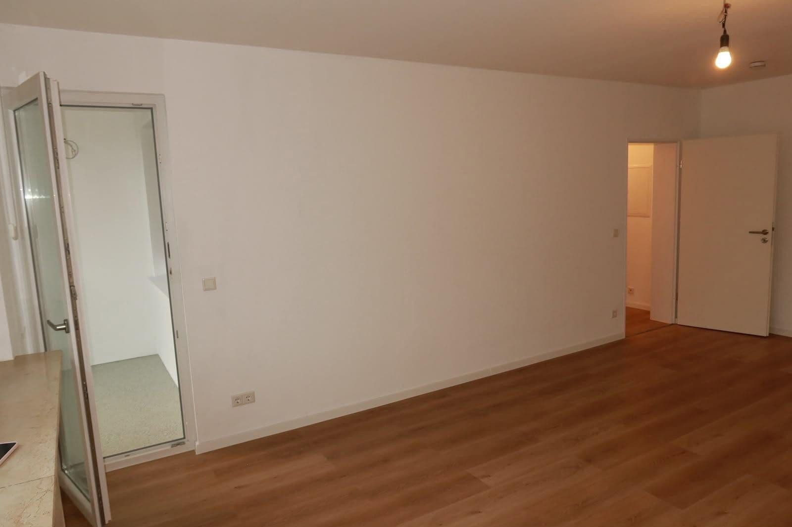 Prenájom bytu 2-izbový 60 m², Essen, Severné Porýnie - Westfálsko Prenájom bytu 2-izbový 60 m², Essen, Severné Porýnie - Westfálsko