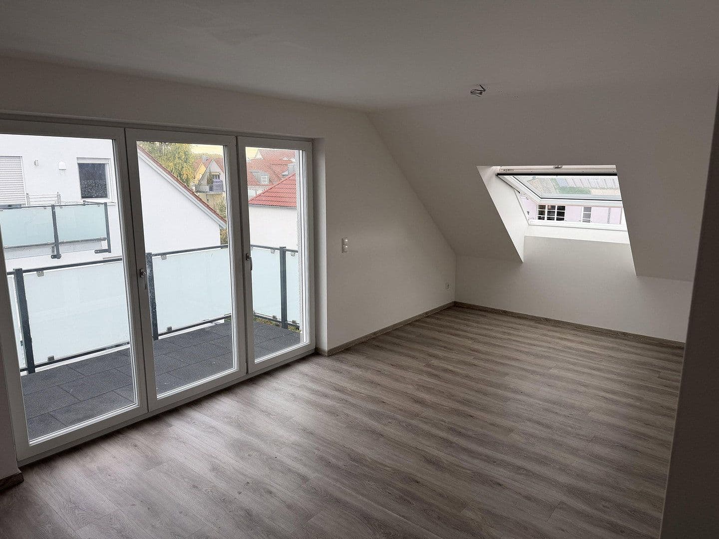 Prenájom bytu 2-izbový 63 m², Schrobenhausener Str. 32, Ingolstadt, Bavorsko Prenájom bytu 2-izbový 63 m², Schrobenhausener Str. 32, Ingolstadt, Bavorsko