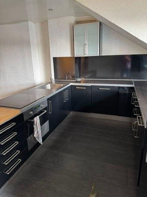 Predaj bytu 3-izbový 80 m², Florastraße 10, Duisburg, Severné Porýnie - Westfálsko Predaj bytu 3-izbový 80 m², Florastraße 10, Duisburg, Severné Porýnie - Westfálsko