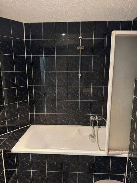 Predaj bytu 3-izbový 80 m², Florastraße 10, Duisburg, Severné Porýnie - Westfálsko Predaj bytu 3-izbový 80 m², Florastraße 10, Duisburg, Severné Porýnie - Westfálsko