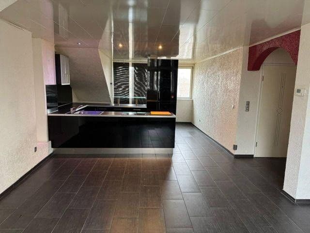 Predaj bytu 3-izbový 80 m², Florastraße 10, Duisburg, Severné Porýnie - Westfálsko Predaj bytu 3-izbový 80 m², Florastraße 10, Duisburg, Severné Porýnie - Westfálsko
