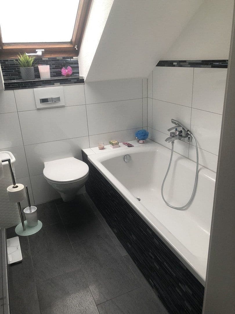 Predaj bytu 3-izbový 90 m², Gartenstraße 14,, Gundelsheim, Bádensko-Wurttembersko Predaj bytu 3-izbový 90 m², Gartenstraße 14,, Gundelsheim, Bádensko-Wurttembersko