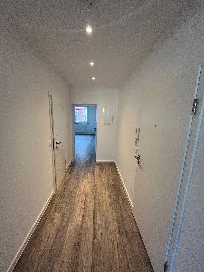 Prenájom bytu 2-izbový 50 m², Jahnstraße 96, Düsseldorf, Severné Porýnie - Westfálsko Prenájom bytu 2-izbový 50 m², Jahnstraße 96, Düsseldorf, Severné Porýnie - Westfálsko