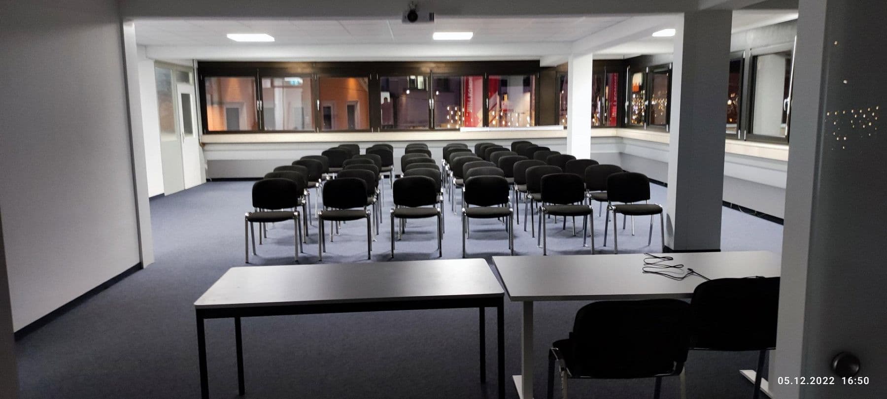 Prenájom kancelárie 240 m², Göppingen, Bádensko-Wurttembersko Prenájom kancelárie 240 m², Göppingen, Bádensko-Wurttembersko