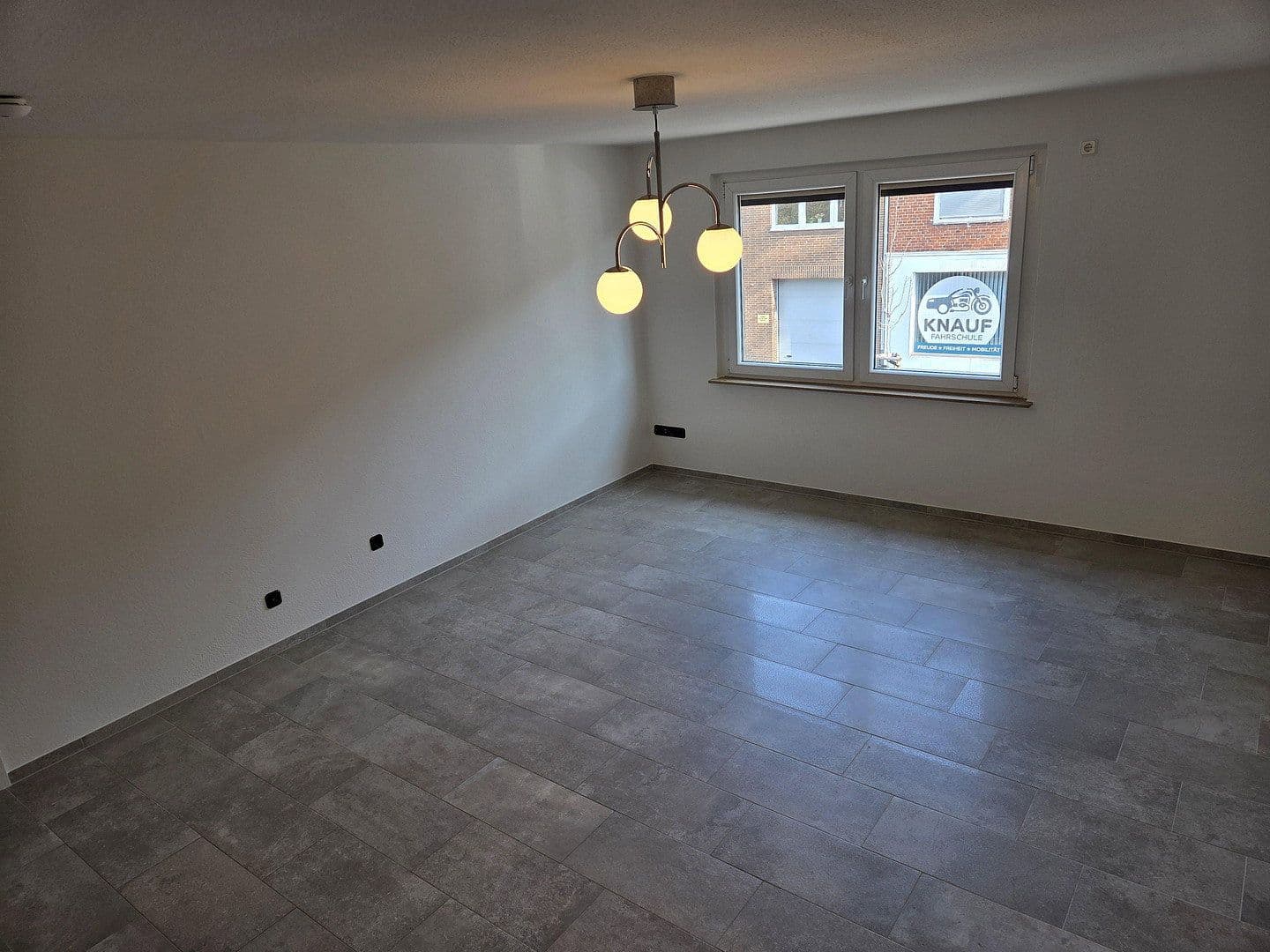 Predaj bytu 3-izbový 94 m², Düsseldorfer Straße 13, Meerbusch, Severné Porýnie - Westfálsko Predaj bytu 3-izbový 94 m², Düsseldorfer Straße 13, Meerbusch, Severné Porýnie - Westfálsko