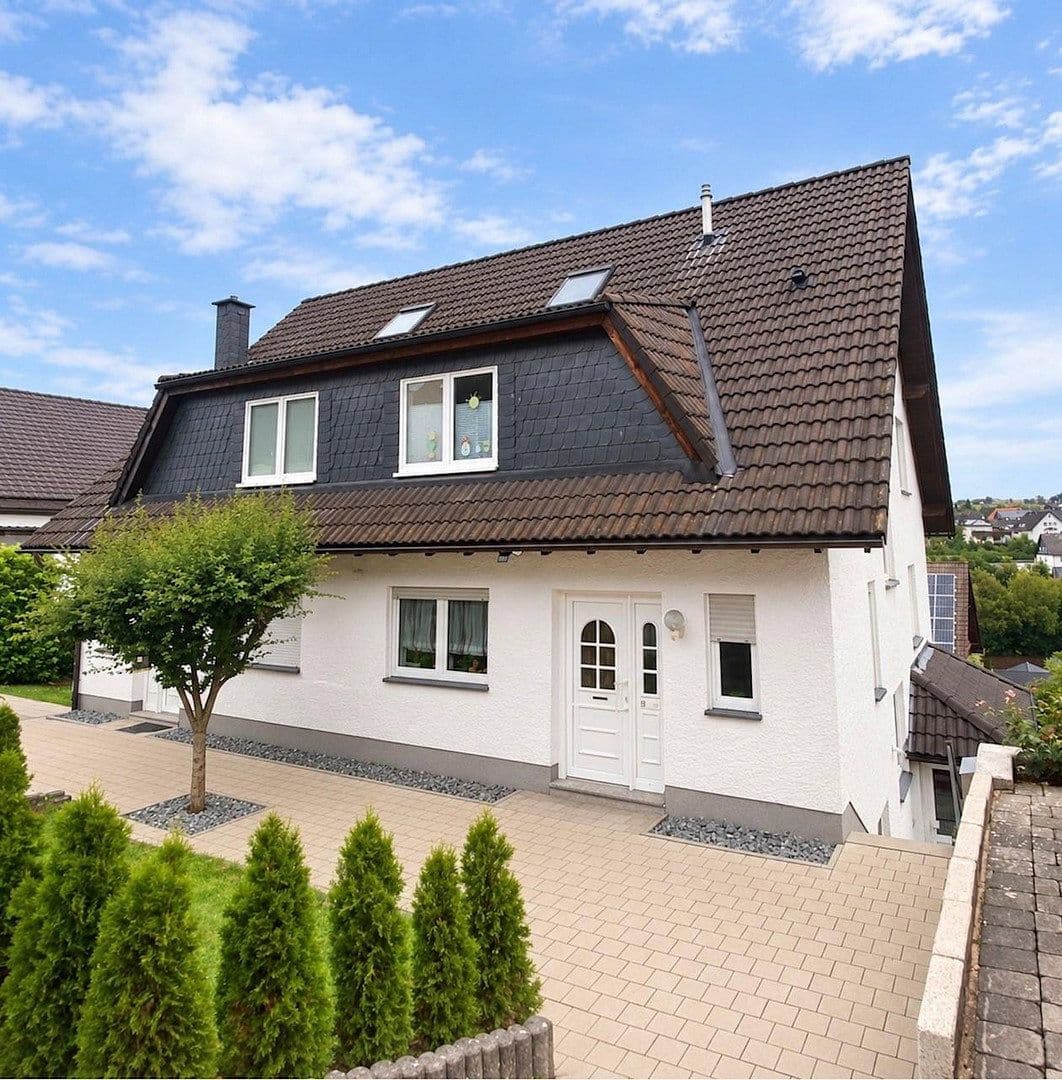 Predaj bytu 6-izbový 112 m², Hallenberg, Severné Porýnie - Westfálsko Predaj bytu 6-izbový 112 m², Hallenberg, Severné Porýnie - Westfálsko